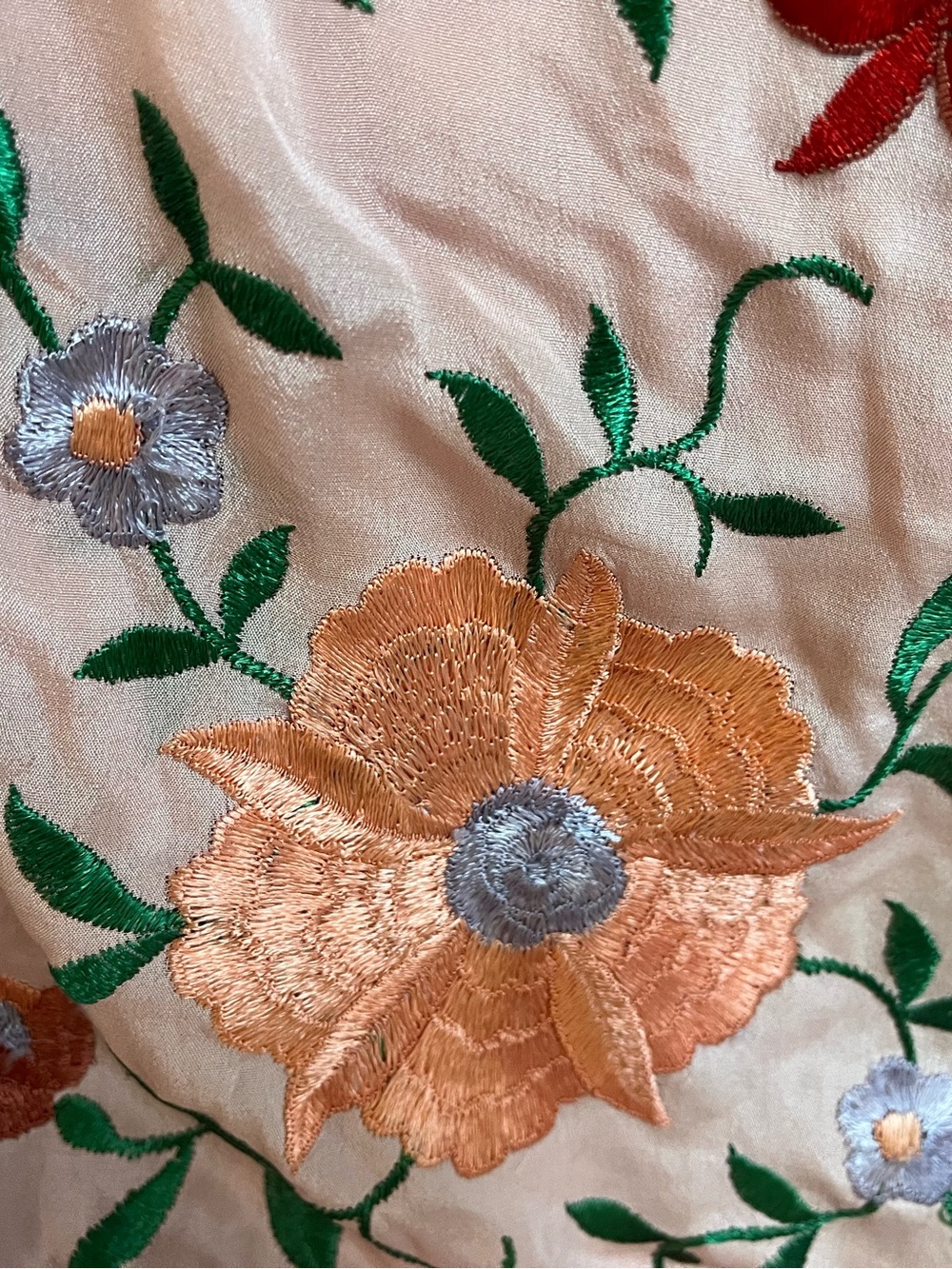 Embroidered Silk Piano Scarf or Ladies Shawl - Picture 4 of 6